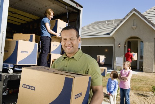 Professional van transport for furniture and boxes in Roehampton